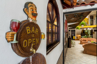 Hotel-Inca-Real-Bar-01